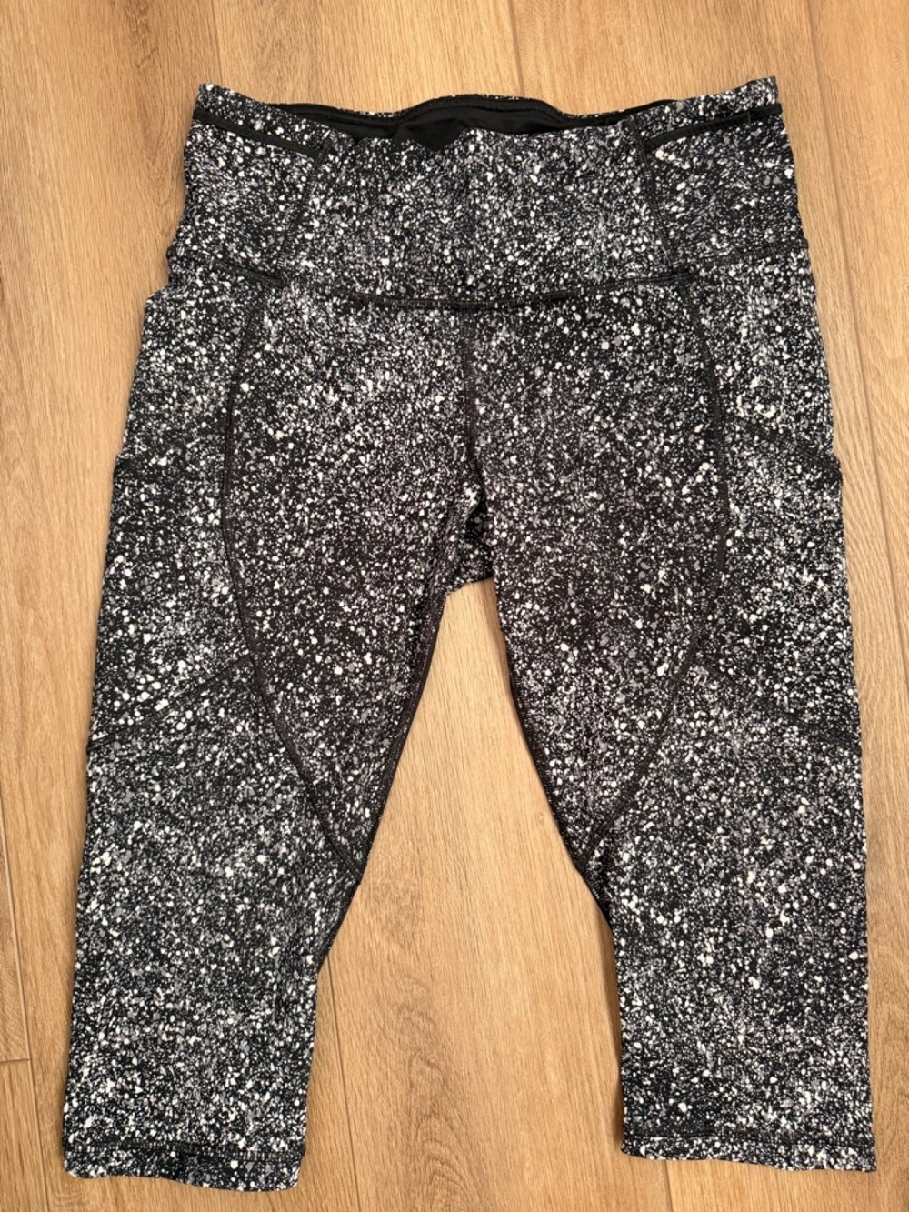 Lululemon cropped leggings
